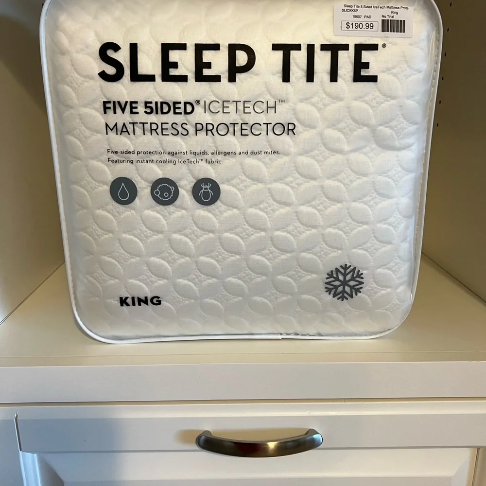 Cooling waterproof protective mattress cover